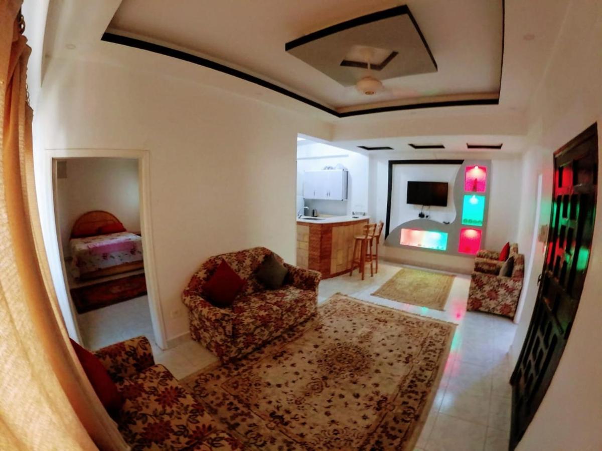Tara Apartments Luxor Bagian luar foto