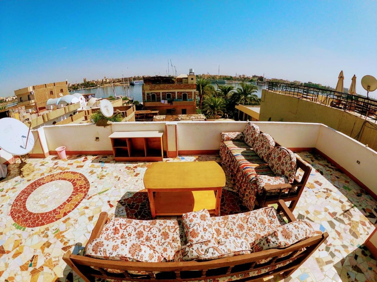 Tara Apartments Luxor Bagian luar foto