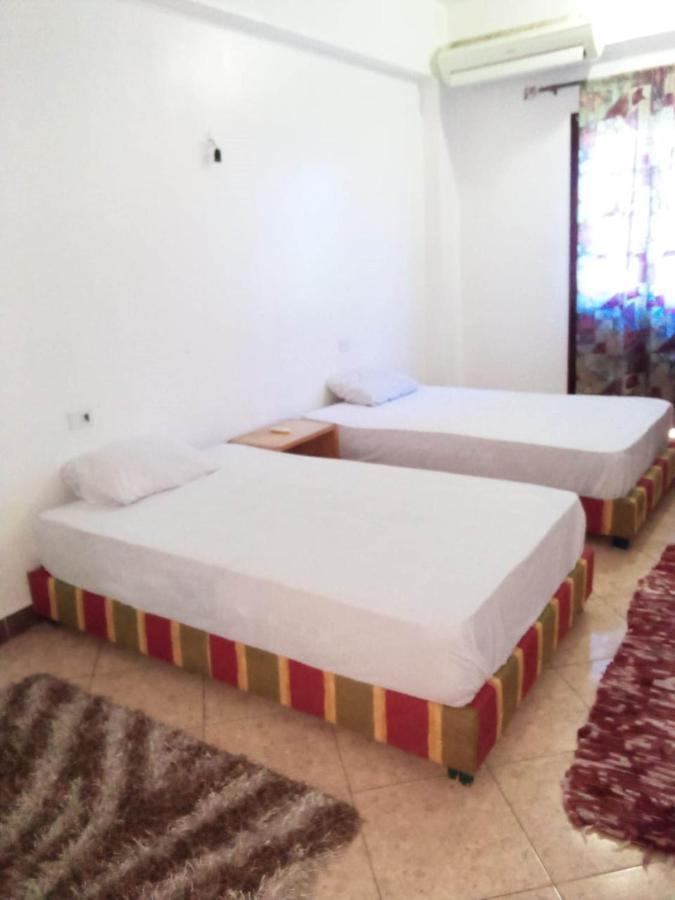 Tara Apartments Luxor Bagian luar foto