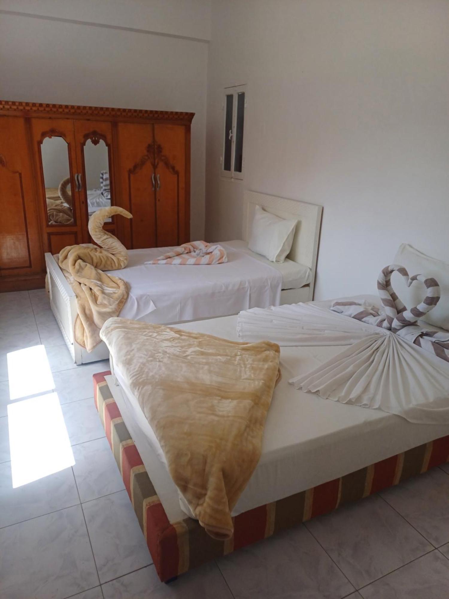 Tara Apartments Luxor Bagian luar foto